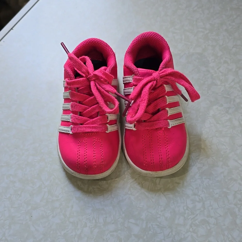 K-Swiss Classic Low Sneakers, Sz 6